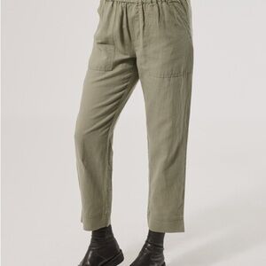 Pact women’s Mink Grey Harbour Relaxed Pant Small